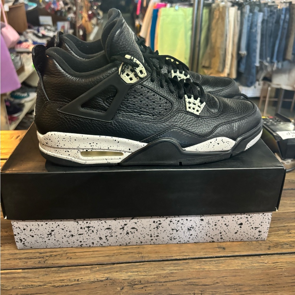 MENS AIR JORDAN 4 RETRO LIKE NEW